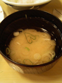 ハートの味噌汁