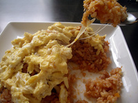 チーズ入りオムライス